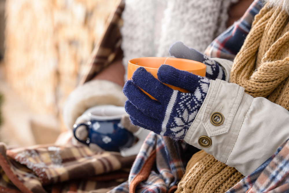 woman wearing gloves